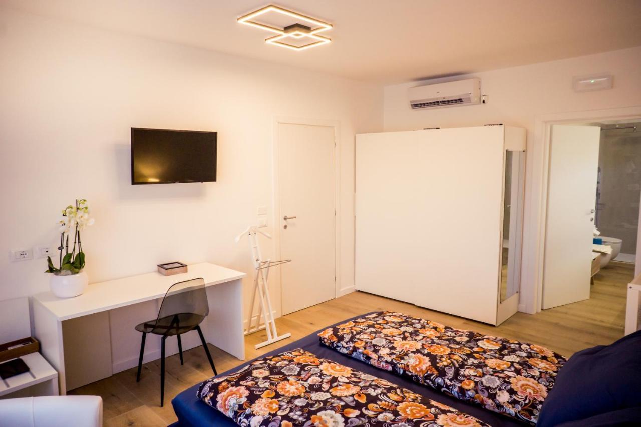Maison Lira Pren Exteriér fotografie