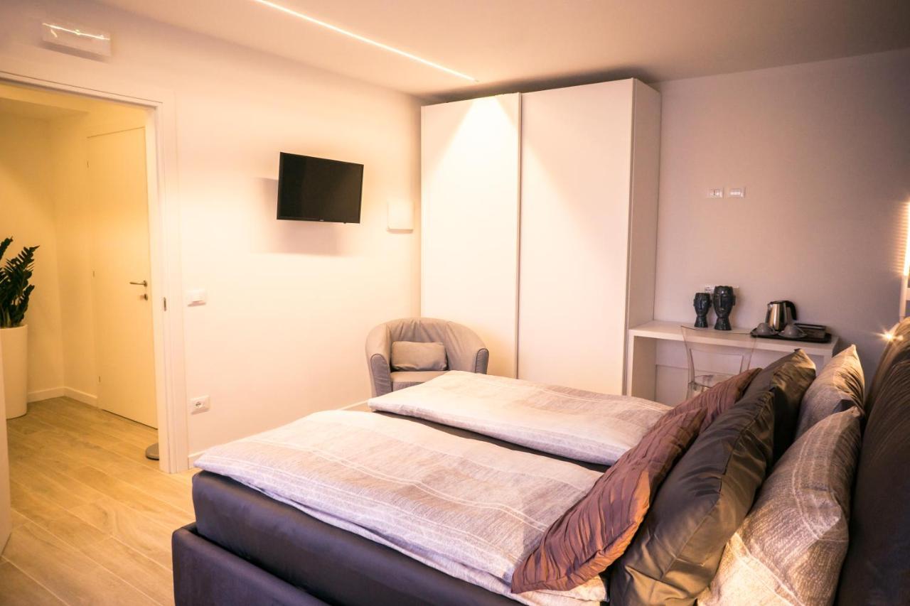 Maison Lira Pren Exteriér fotografie